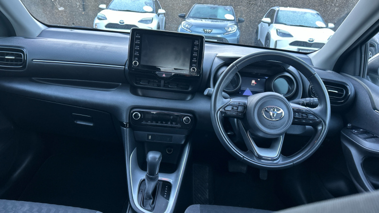 Toyota Yaris 1.5 Hybrid Design 5dr CVT Hybrid Hatchback